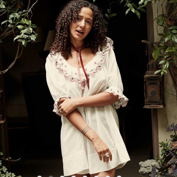 Doen Other - VERY RARE Doen chateau nightgown with strawberry embroidery size XS